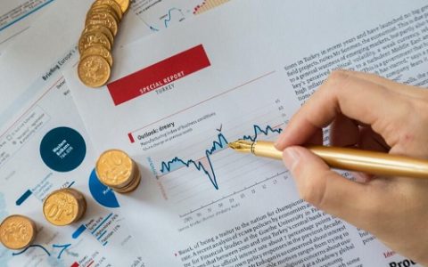 “下周二油价首涨，成品零售限价开年升”